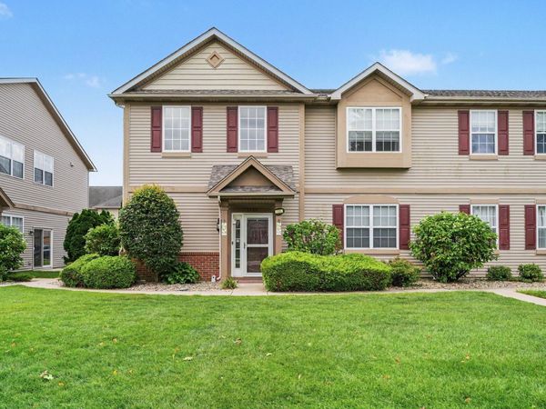 1165 Poppyfield Place , Schererville, IN 46375