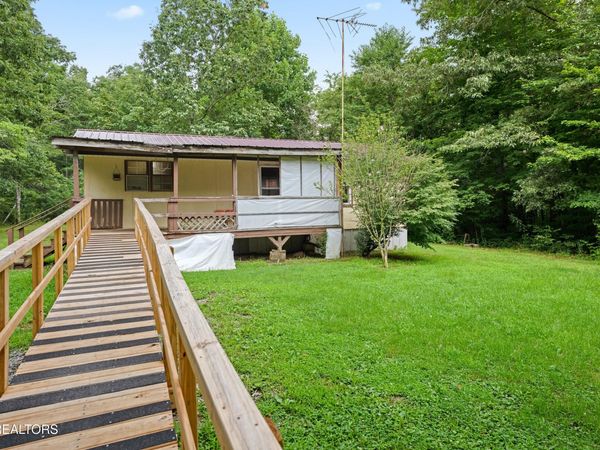 766 Wallop Lane, Crossville, TN 38571