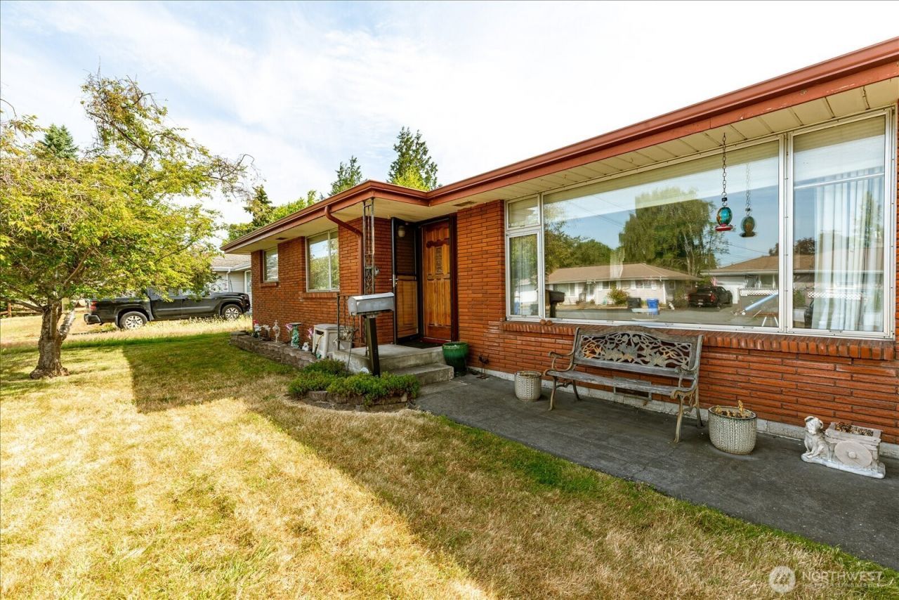 532 SE Pasek Street , Oak Harbor, WA 98277