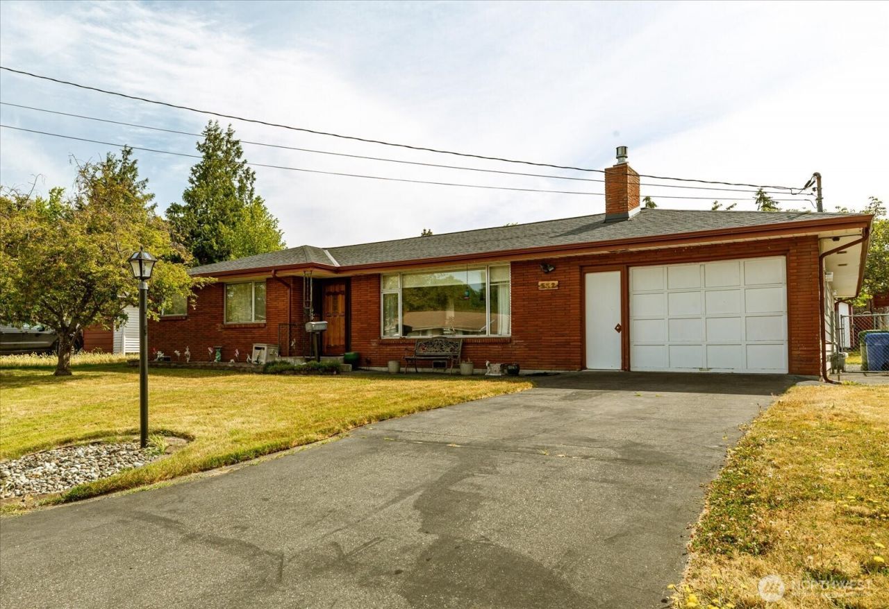 532 SE Pasek Street , Oak Harbor, WA 98277