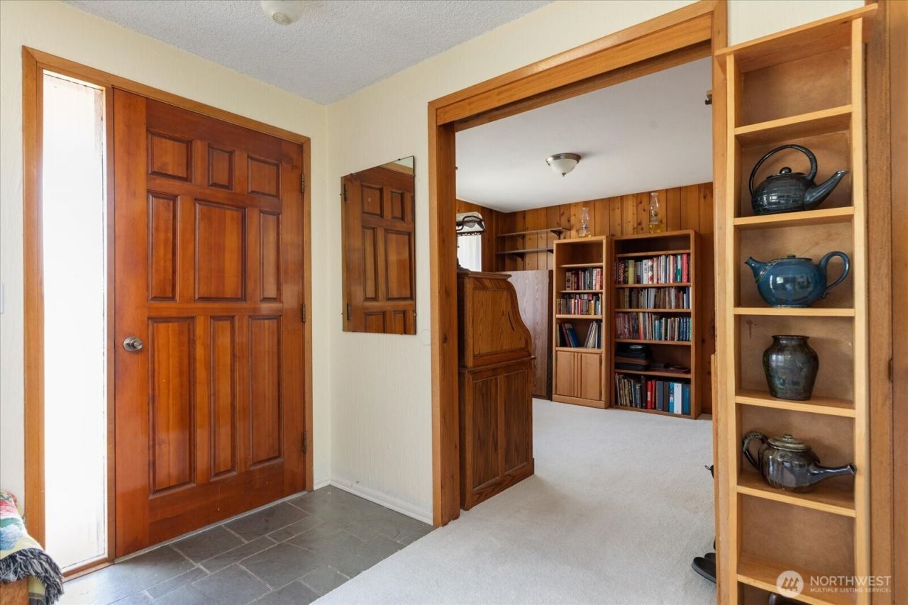 532 SE Pasek Street , Oak Harbor, WA 98277