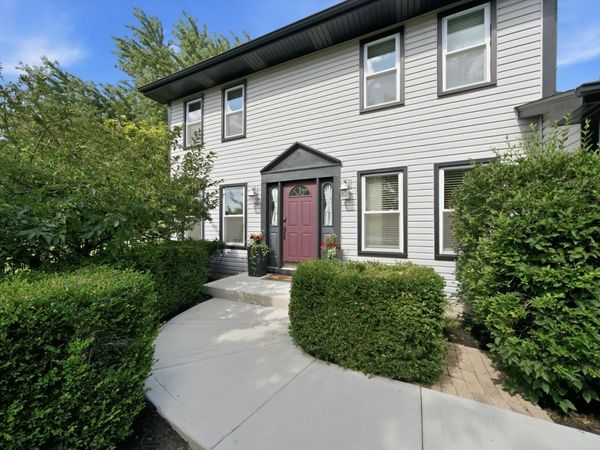 701 BAYBERRY Drive , Bartlett, IL 60103