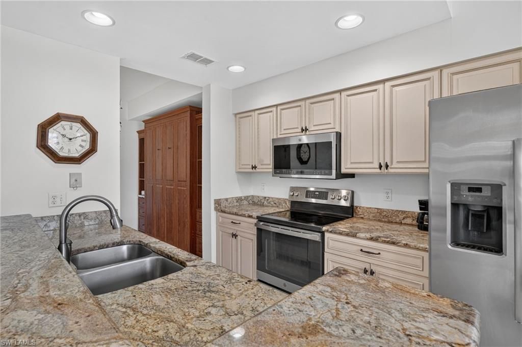 9350 Highland Woods Blvd, Unit 4405, Bonita Springs, FL 34135 Photo