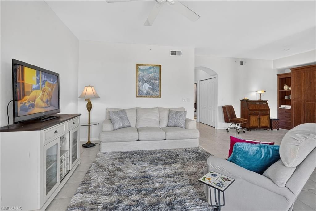 9350 Highland Woods Blvd, Unit 4405, Bonita Springs, FL 34135 Photo