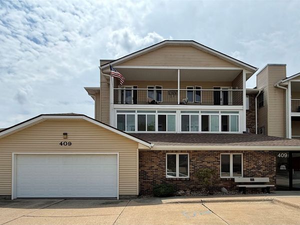 409 SE Delaware Avenue, Unit 211, Ankeny, IA 50021