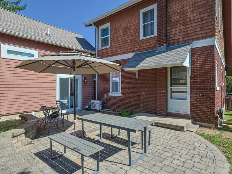 2555 Ridgeland Place, Cincinnati, OH 45212 Photo 38