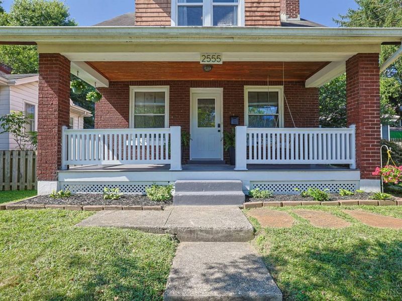 2555 Ridgeland Place, Cincinnati, OH 45212 Photo 5