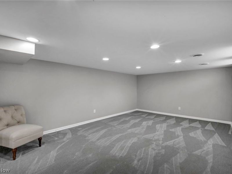 23733 Shurmer Drive, Warrensville Heights, OH 44128 Photo 34