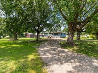 38110 190th Street, Green Isle, MN 55338