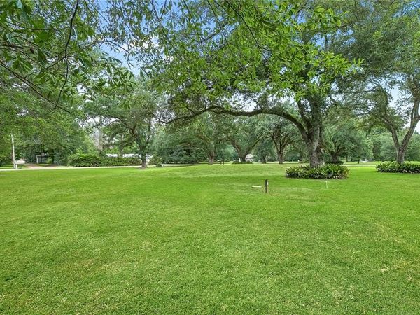 22010 DICKENS Lane , Ponchatoula, LA 70454