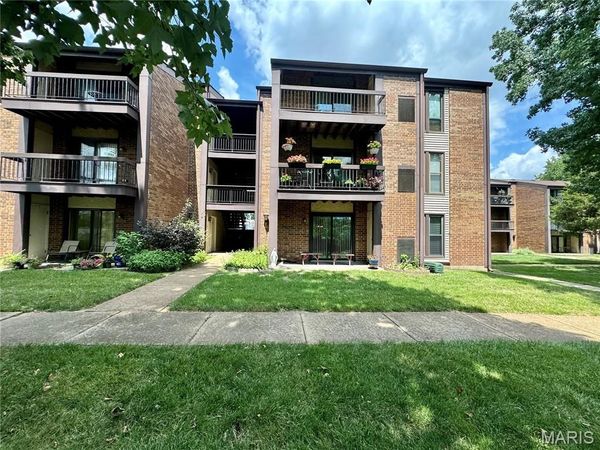 4266 Kay Lane , Unit 1, St Louis, MO 63123