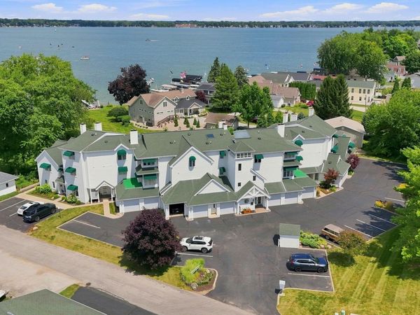 11520 N Lake View Trace, Unit 9, Syracuse, IN 46567