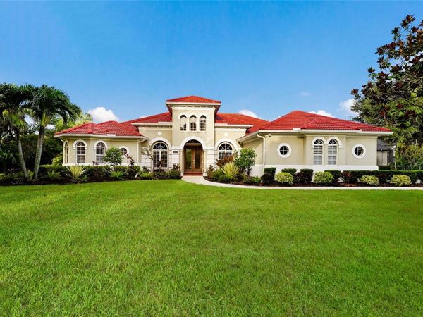 8122 LONE TREE GLEN, LAKEWOOD RANCH, FL 34202