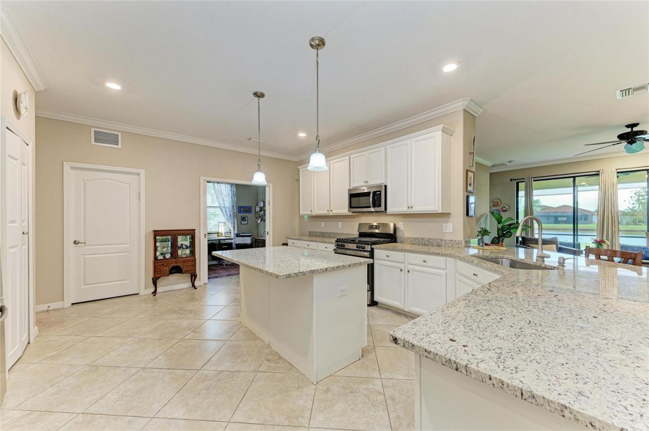 3512 Savanna Palms Court, Bradenton, FL 34211 Photo