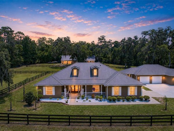 4 MIDDLEGROUND ROAD , OCALA, FL 34482