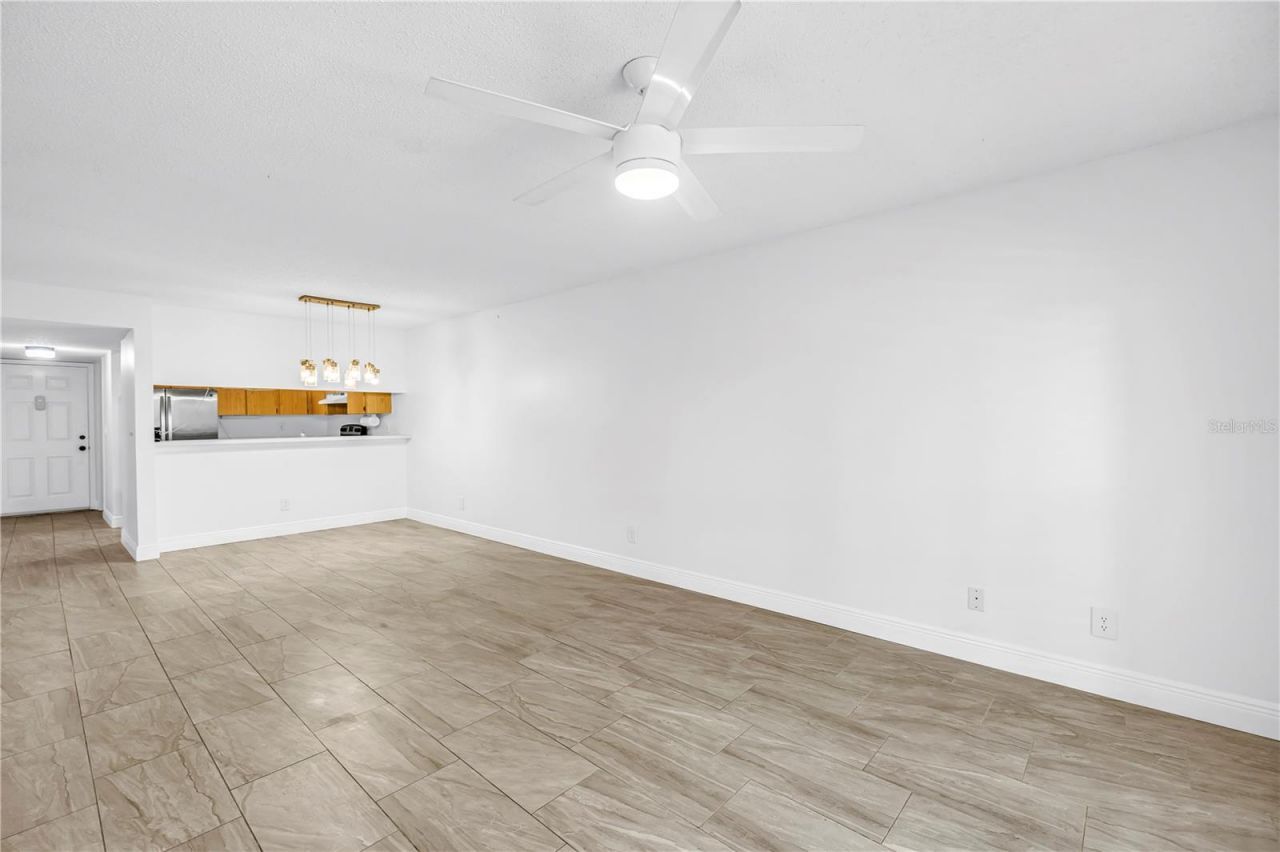 723 83rd Avenue N, Unit 102, Saint Petersburg, FL 33702 Photo