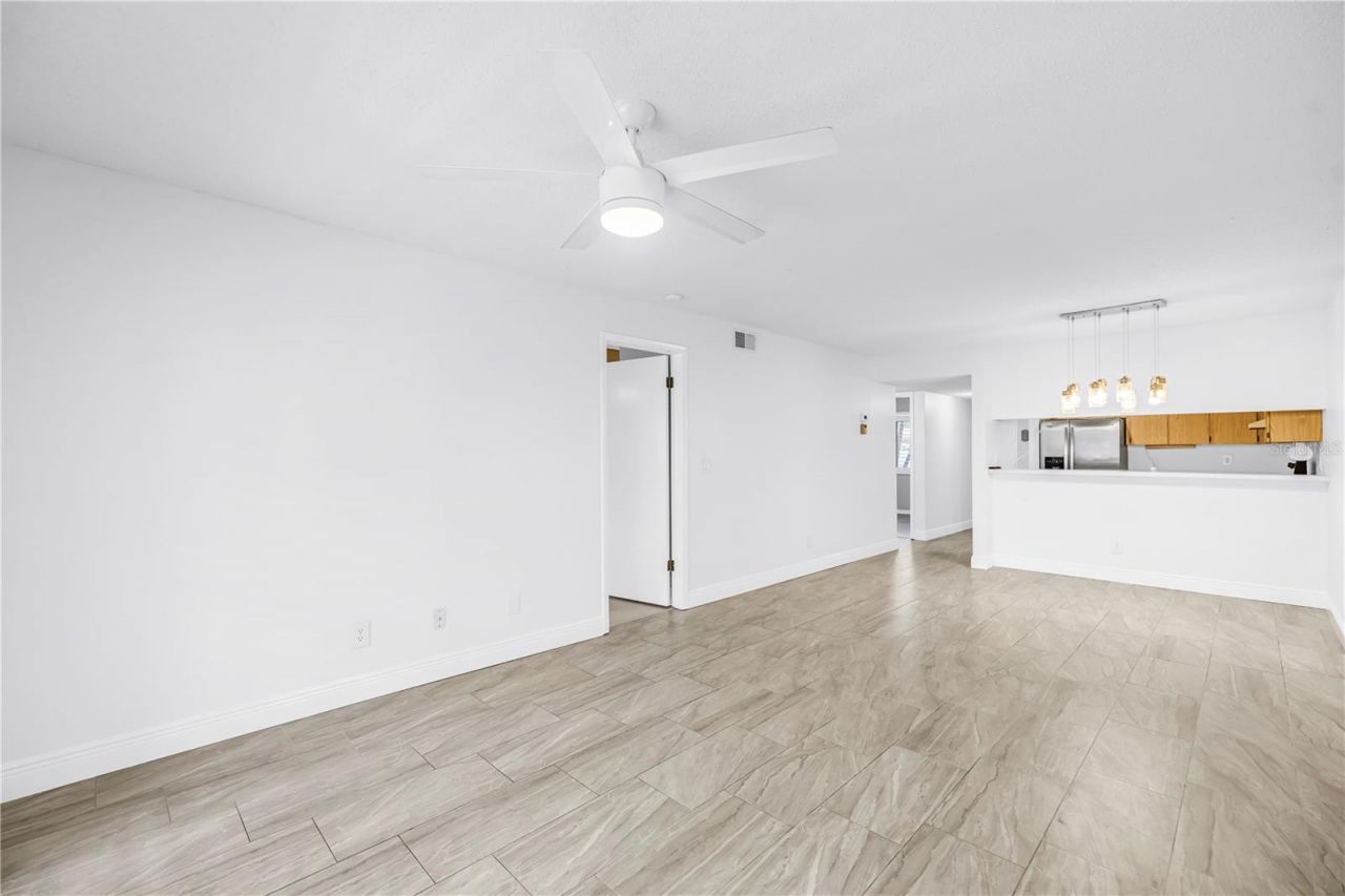 723 83rd Avenue N, Unit 102, Saint Petersburg, FL 33702 Photo