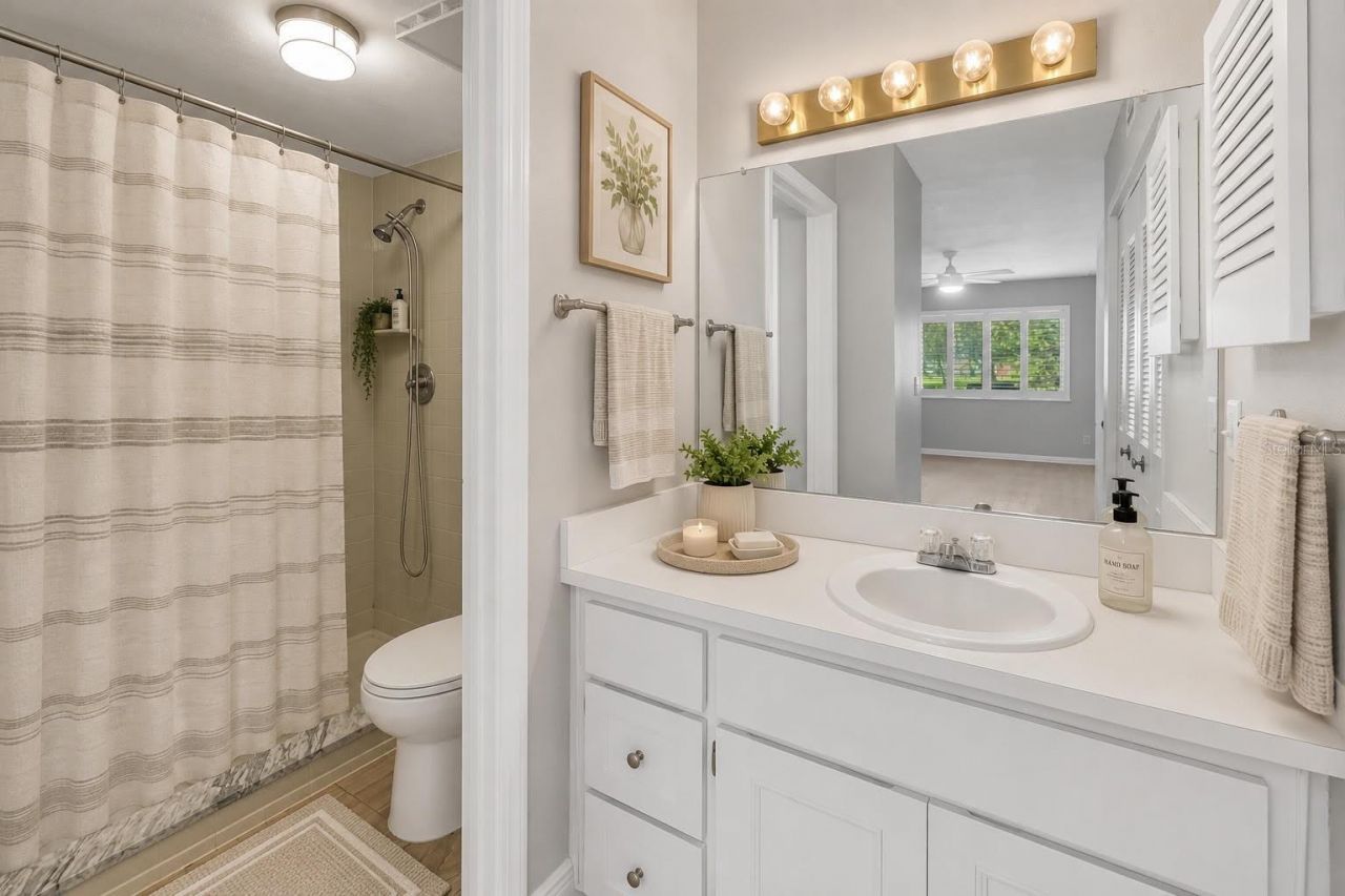 723 83rd Avenue N, Unit 102, Saint Petersburg, FL 33702 Photo