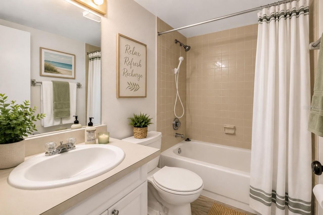 723 83rd Avenue N, Unit 102, Saint Petersburg, FL 33702 Photo