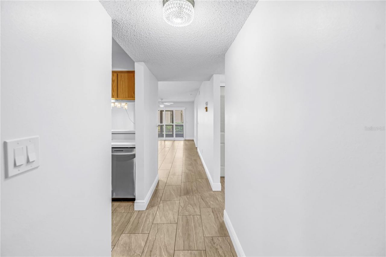 723 83rd Avenue N, Unit 102, Saint Petersburg, FL 33702 Photo