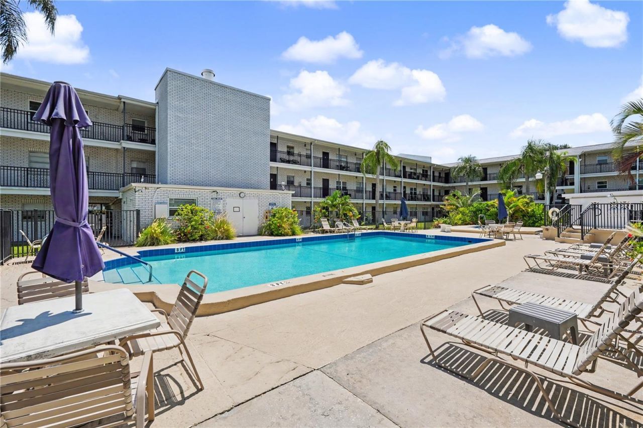 4050 4th Street N, Unit 112, Saint Petersburg, FL 33703 Photo