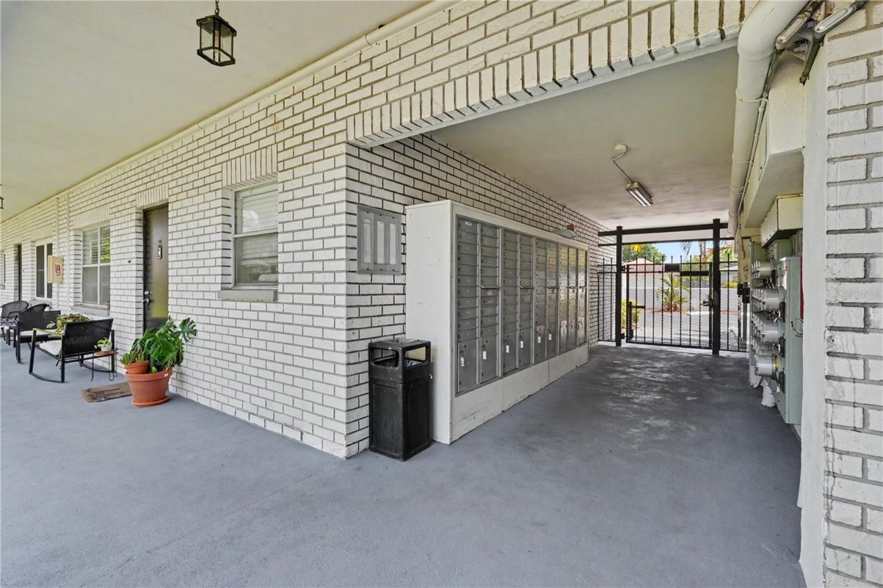 4050 4th Street N, Unit 112, Saint Petersburg, FL 33703 Photo