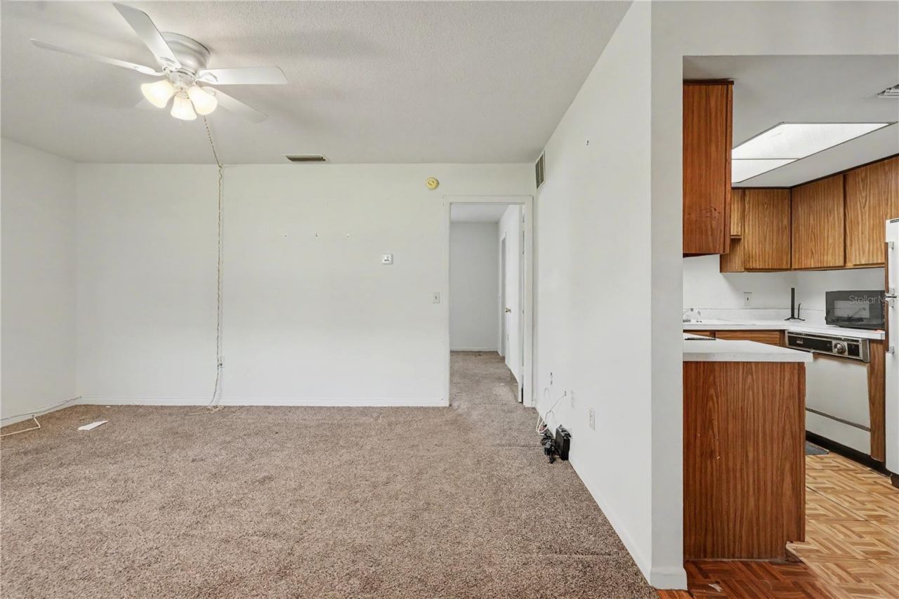 4050 4th Street N, Unit 112, Saint Petersburg, FL 33703 Photo