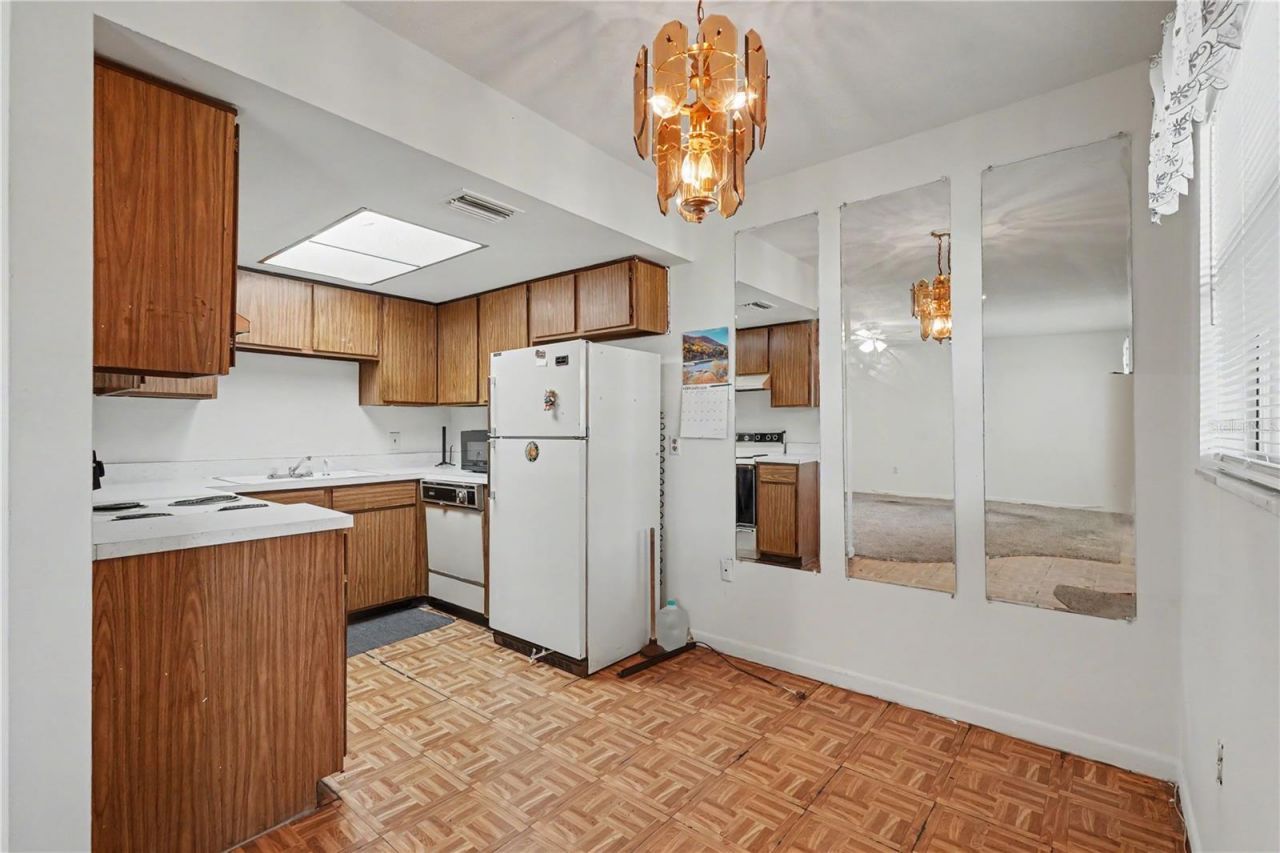 4050 4th Street N, Unit 112, Saint Petersburg, FL 33703 Photo