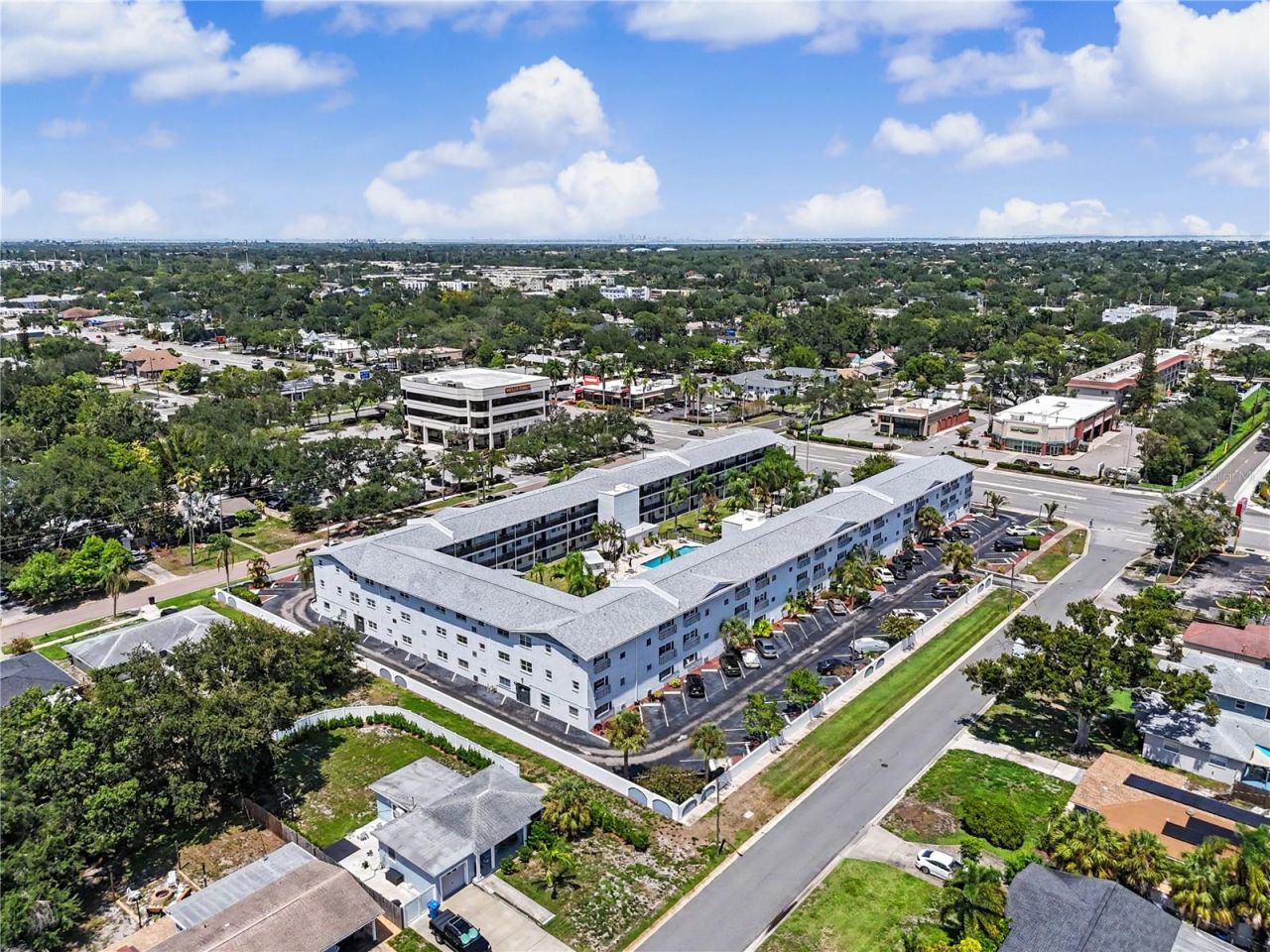 4050 4th Street N, Unit 112, Saint Petersburg, FL 33703 Photo