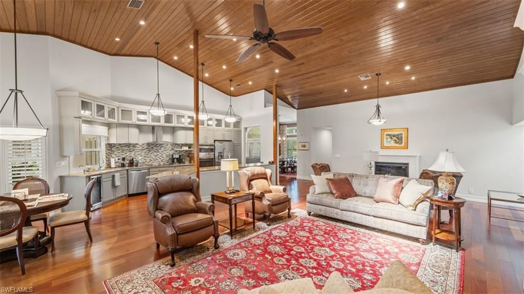 16918 Timberlakes Dr, Fort Myers, FL 33908 Photo