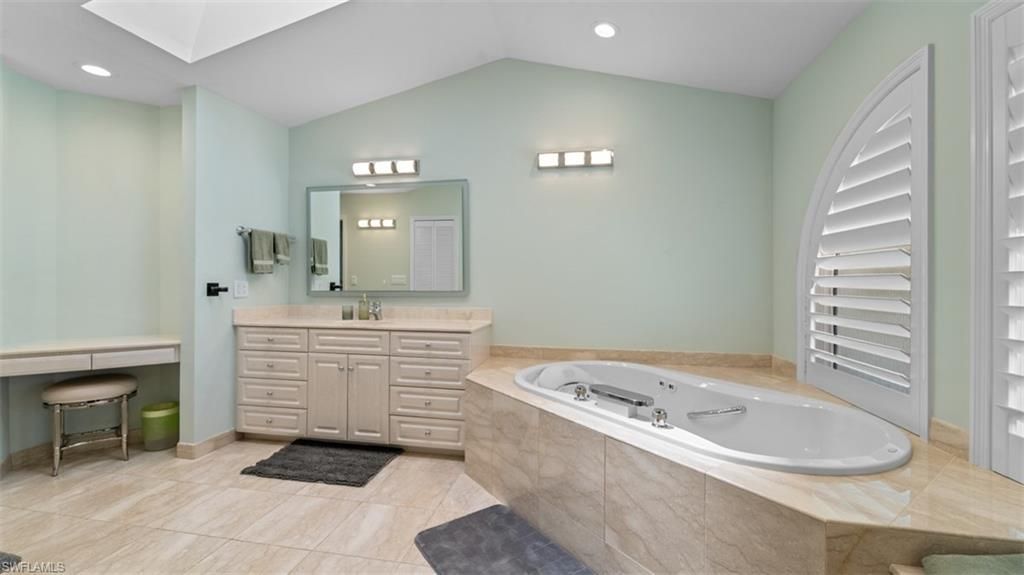 16918 Timberlakes Dr, Fort Myers, FL 33908 Photo