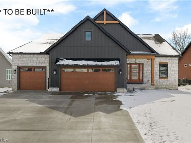 3672 Kenway Boulevard, Green, OH 44685