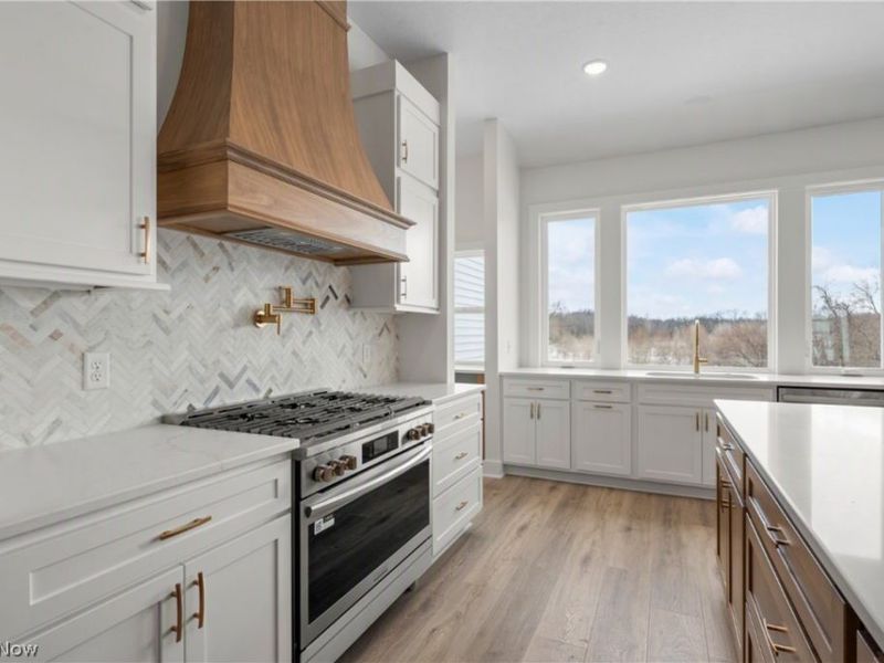 3672 Kenway Boulevard, Green, OH 44685 Photo 4