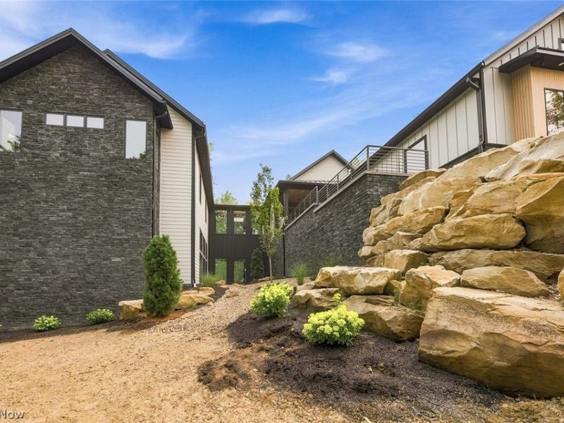 2324 Hard Rock Way, Hinckley, OH 44233 Photo 4
