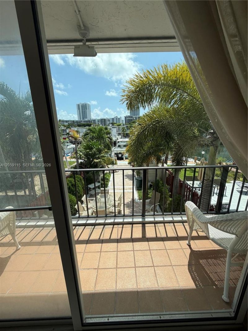 612 NE 25th Ave, Unit 51, Hallandale Beach, FL 33009 Photo