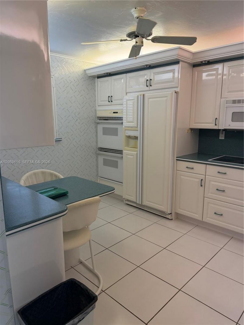 612 NE 25th Ave, Unit 51, Hallandale Beach, FL 33009 Photo