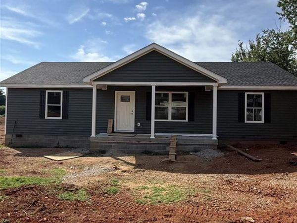 207 N 9th Street , Cave City, KY 42127