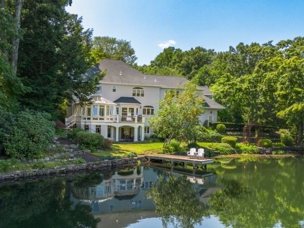 5 Crane Rd, Mountain Lakes, NJ 07046