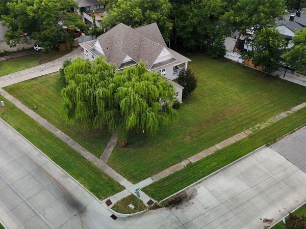 420 SW Stanley Avenue , Ardmore, OK 73401