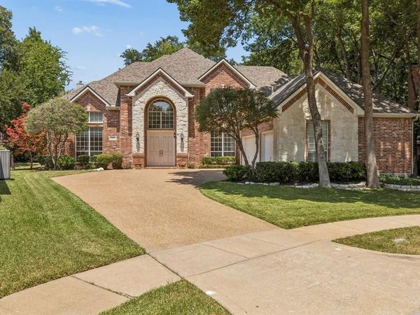 1119 Creekwood Drive , Garland, TX 75044