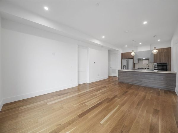 218 Old Colony Avenue, Unit 503, Boston, MA 02127