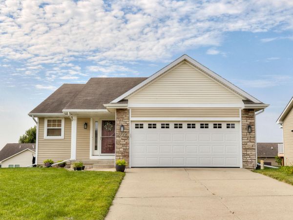 2718 14th Street SW, Altoona, IA 50009
