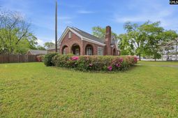 570 W Columbia Avenue  photo 4