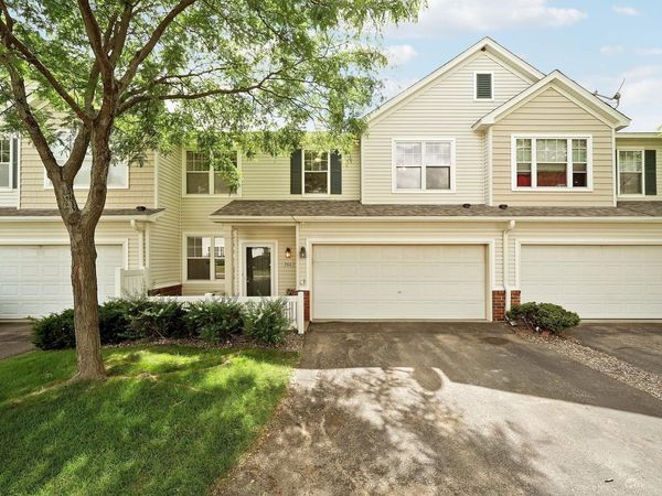 966 Princeton Avenue, Shakopee, MN 55379