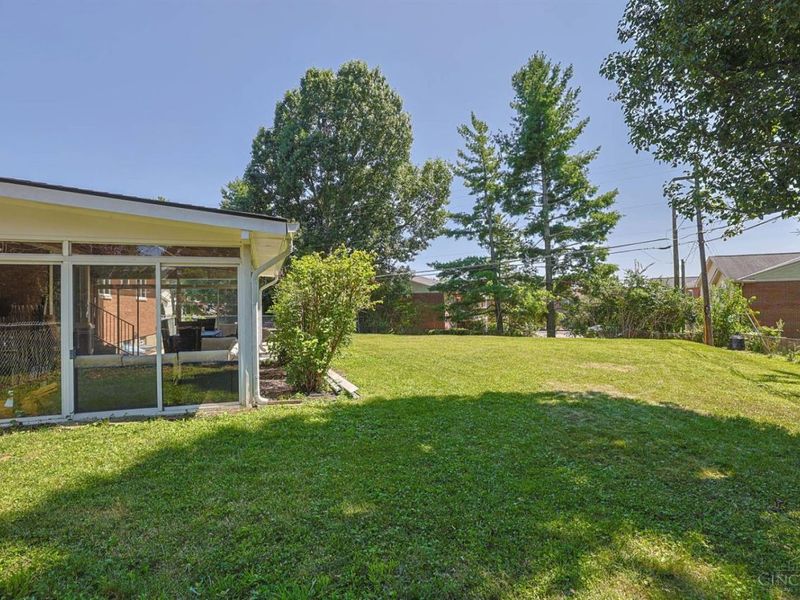 454 Palmerston Drive, Cincinnati, OH 45238 Photo 32