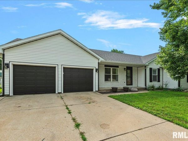 401 N Violet Drive, Auburn, IL 62615