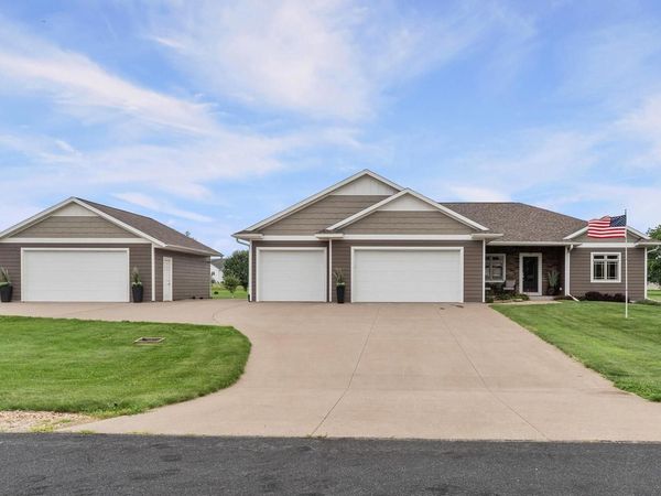 N13289 Wildrose ROAD, Trempealeau, WI 54661