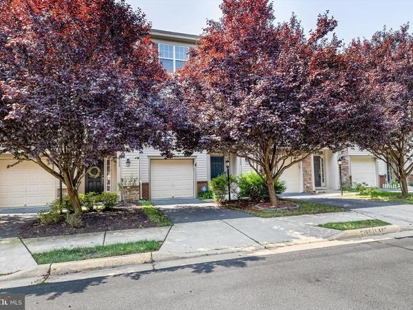 42597 CHISHOLM DRIVE , BROADLANDS, VA 20148