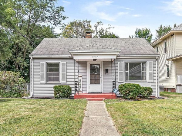 2025 Prairie Avenue, South Bend, IN 46613