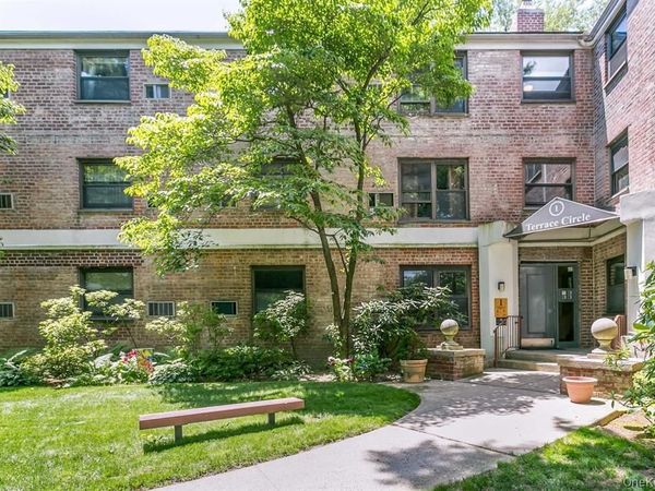 1 TERRACE Circle, Unit 3-F, Great Neck, NY 11021